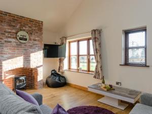 Tawny Cottage - Ukc2580