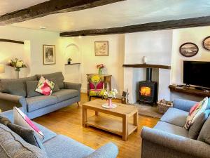 Brook House 1 - Uk1415