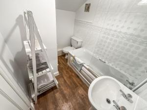 Rose Cottage 2