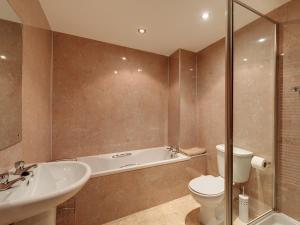 2 Red Rock Apartments