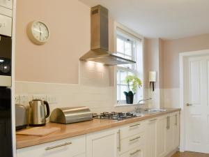 Oak Apple House