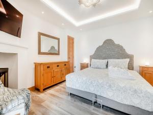 Little Gem - Ukc6839