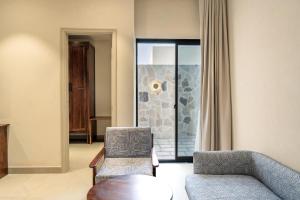 KMR Hotels & Resorts