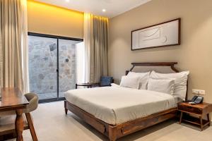 KMR Hotels & Resorts