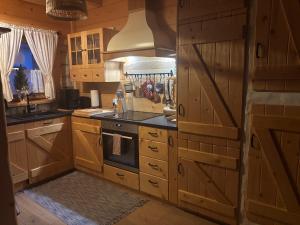 Osada na Skale dom z prywatną sauną i kominkiem