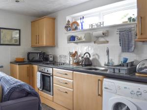 Garden Cottage - Uk30590