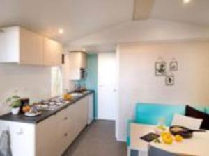 Mobil-home cosy à Châtelaillon-Plage, 6 pers - API-1-52-1609