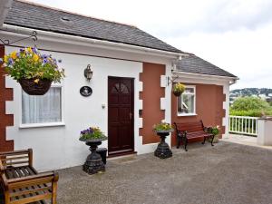 Coach House Protea Torquay