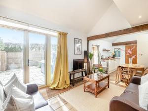 The Boat Shed - Ukc3775