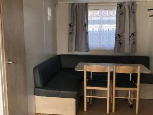 Mobil Home Pratique à Jard-sur-Mer, 3 Chambres, 6 Personnes - API-1-52-1622