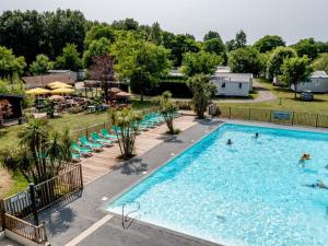 Mobil-home 6 pers avec Terrasse à Saint-Paul-en-Born - API-1-52-1647