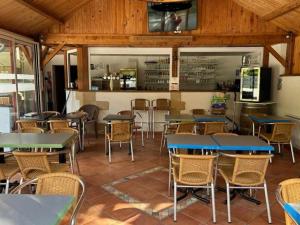 Mobil-home spacieux 3 Chambres pour 6 Personnes - Terrasse - API-1-52-1649