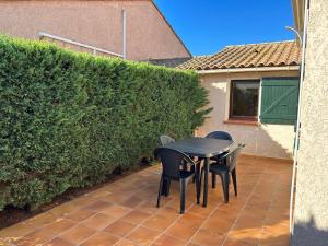 Pavillon 2 Chambres avec Parking à Argelès-sur-Mer - FR-1-837-97