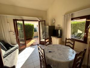 Pavillon 2 Chambres avec Parking à Argelès-sur-Mer - FR-1-837-97