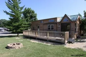 Lakeland RV Campground Deluxe Loft Cabin 11 - جاينسفيل