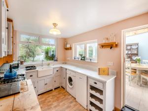 Lillies Cottage