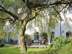 Tuckenhay, Vat House Cottage- Fjf