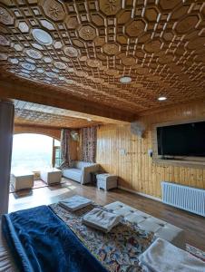 Srichan Resorts