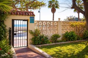 Terraza 1ª Línea con Vistas en Playamar THE GREEN DOOR
