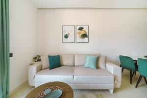 ZOA Seaview Apartment