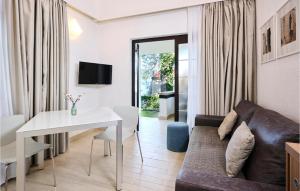 Beach Front Apartment In Porec With Wifi