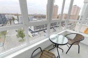 9-170 RC Nivki Park, Beresteyskyi Avenue 67A, Petrovdom Apartments