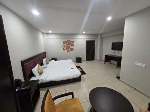 InstaStay Inn