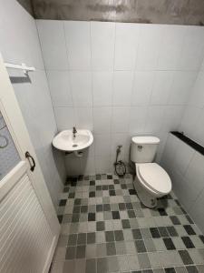 Lanta Baan Suan Yoo Dee