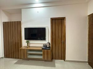 Mascot Residency Noida Sector 61