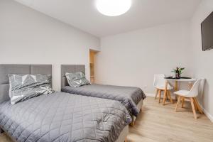 Central Platinum Apartments 20