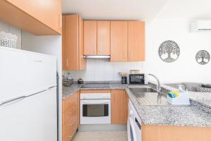 WintowinRentals Home Sweet Beach 2 Bedrooms with Terrace near Rincón Beach