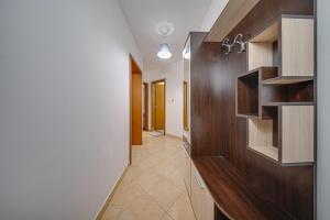 Modern 1-Bedroom Apartment in Absolute City Center