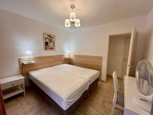 CA020-006 APPARTEMENT 2 PIÈCES Personnes CAVALAIRE SUR MER