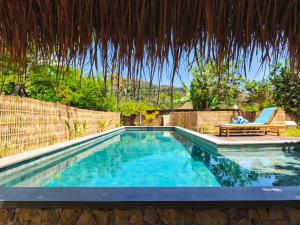 Villa Pesisi - 3 bdrs - beach walking distance