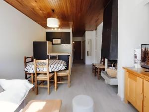 Appart 3*, 6 pers, proche piste La Clusaz - FR-1-304-293