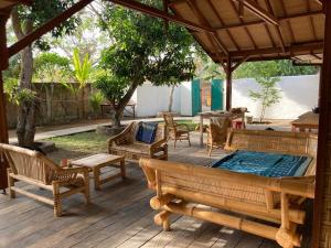 Villa Pesisi 2BDRS Steps to Beach