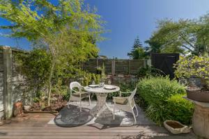 Separate Private Room, Own Entrance, Leisure Isle