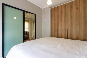 Stylish Modern 1 Bedroom