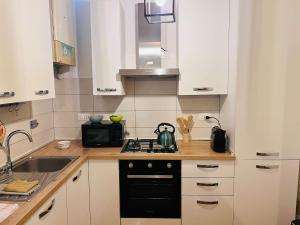 Spacious 4BR Suite & Prime Location and Comfort