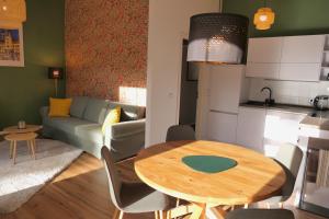 Apartment KARL KASSBERG mit sonnigem Balkon