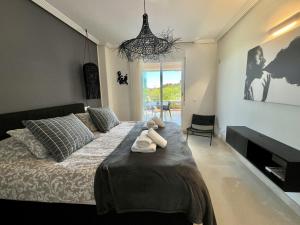 20 -Apartment with garden in La Mairena, Ojen