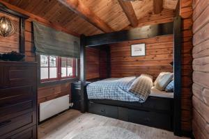 Charming cabin by Hallingskarvet ski center