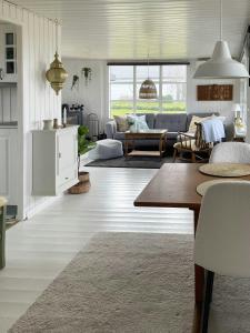 Original Wooden Summer House With Sea View