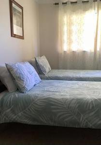 Seascape Carroll Avenue - close to Mollymook Beach