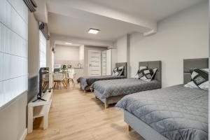 Central Platinum Apartments 18