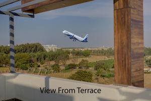 Hotel AeroStay Bangalore Airport