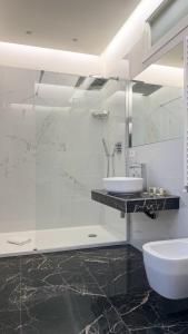 Black Lux 2BR Apartment in Milan close to Navigli