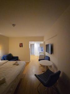 Studio 2339 With Balcony