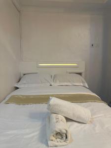 Modern Budget Studio with Workspace, Near Transit