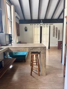 House in Cambury with Private Pool and River View